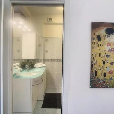 Pertini House Appartement *